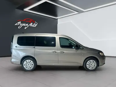 Käytetty VW Caddy Maxi Business 102 HP (75 kW) 2022 Other Tila-auto