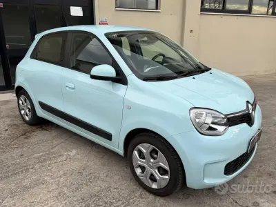 Usata Renault Twingo SE 65 CV (47 kW) 2020 Blu Utilitaria