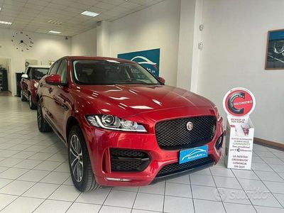 Begagnad Jaguar F-Pace R-Sport 180 HK (132 kW) 2017 Röd SUV