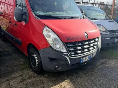 Occasion Renault Master T28 125 PK (91 kW) 2012 Rood MPV