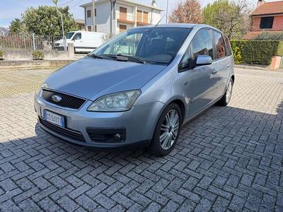 Usata Ford C-MAX Ghia 136 CV (100 kW) 2005 Argento Monovolume