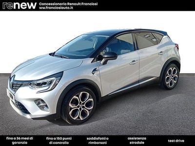 Usata Renault Captur Techno 101 CV (74 kW) 2023 Grigio chiaro SUV
