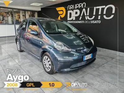 Usata Toyota Aygo Sol 68 CV (50 kW) 2008 Grigio Utilitaria