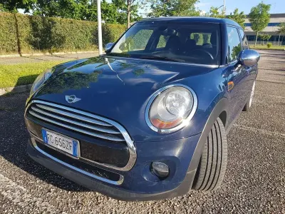 Usata Mini Cooper D Business 116 CV (85 kW) 2016 Utilitaria