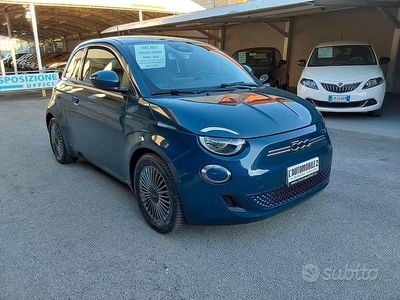 Usata Fiat 500e Business 42 kW (58 CV) 2020 Verde Berlina