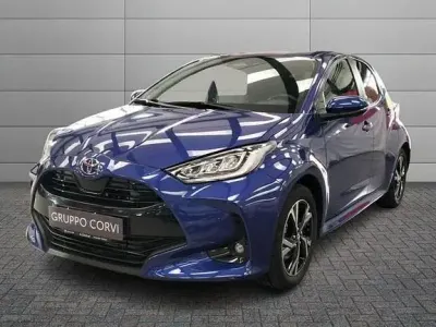 Usata Toyota Yaris Hybrid Trend 116 CV (85 kW) 2025 Blu Berlina