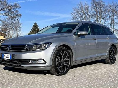 Usata VW Passat Highline 150 CV (110 kW) 2018 Grigio Station wagon
