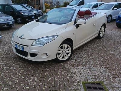 Usata Renault Mégane Cabriolet Floride 110 CV (80 kW) 2011 Bianco Cabrio