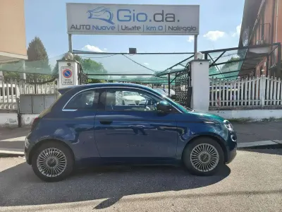 Używany Fiat 500e 86 kW (118 KM) 2020 Niebieski Hatchback