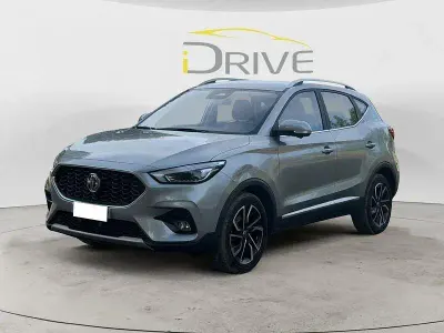 Usata MG ZS Luxury 106 CV (77 kW) 2024 Argento SUV