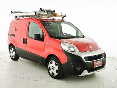 Usata Fiat Fiorino 95 CV (69 kW) 2017 Rosso pastello Monovolume