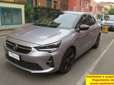 Usata Opel Corsa GS Line 101 CV (74 kW) 2023 Grigio Utilitaria