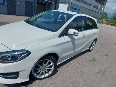 Usata Mercedes B200 136 CV (100 kW) 2017 Utilitaria