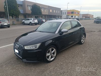 usata Audi A1 Sportback 1.6 tdi Ambition s-tronic