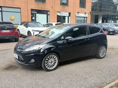Gebraucht Ford Fiesta 70 PS (51 kW) 2009 Schwarz Limousine