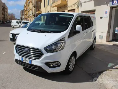 Käytetty Ford Tourneo 131 HP (96 kW) 2021 Valkoinen Tila-auto