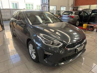 Usata Kia Ceed 100 CV (73 kW) 2019 Grigio Utilitaria