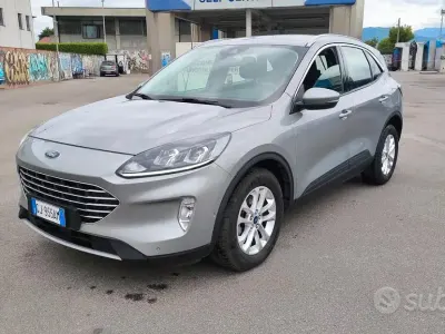 Gebraucht Ford Kuga Titanium 120 PS (88 kW) 2022 Grau SUV