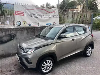 Usata Mahindra KUV100 83 CV (61 kW) 2019 Grigio SUV