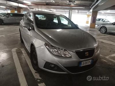 Usata Seat Ibiza Reference 70 CV (51 kW) 2010 Argento Berlina