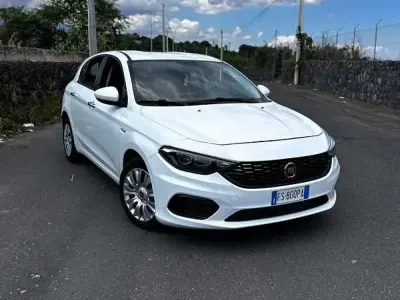 Usata Fiat Tipo Business 95 CV (69 kW) 2018 Bianco Berlina
