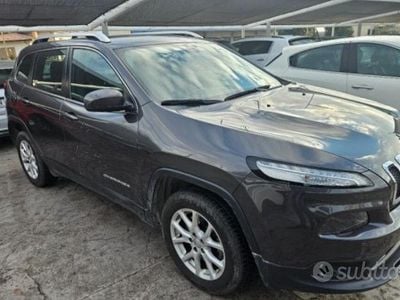 Usata Jeep Cherokee Limited 140 CV (102 kW) 2015 Grigio SUV