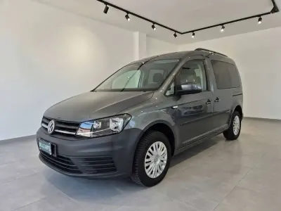 Usata VW Caddy 110 CV (80 kW) 2018 Grigio Monovolume