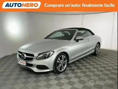 Usado Mercedes C220 170 CV (125 kW) 2017 Gris Descapotable