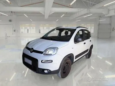 Usata Fiat Panda 4x4 Wild 86 CV (63 kW) 2021 Bianco Utilitaria
