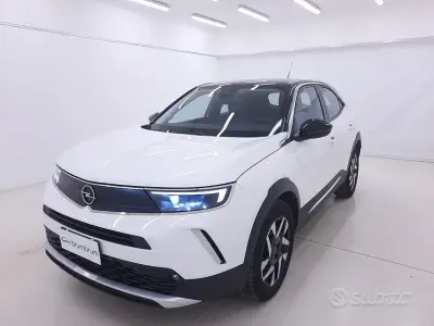 Usata Opel Mokka Elegance 101 CV (74 kW) 2022 Bianco SUV