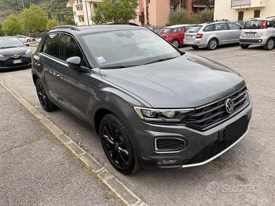Usata VW T-Roc Style 150 CV (110 kW) 2022 Grigio SUV