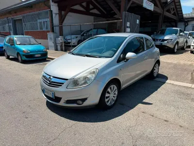 Usata Opel Corsa Sport 80 CV (58 kW) 2009 Grigio Utilitaria