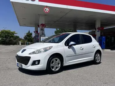 Usata Peugeot 207 Sport 95 CV (69 kW) 2009 Berlina