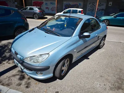 Usata Peugeot 206 CC 109 CV (80 kW) 2002 Bluazzurro Cabrio
