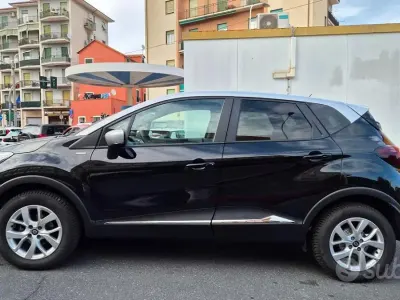 Usata Renault Captur 90 CV (66 kW) 2018 Nero SUV