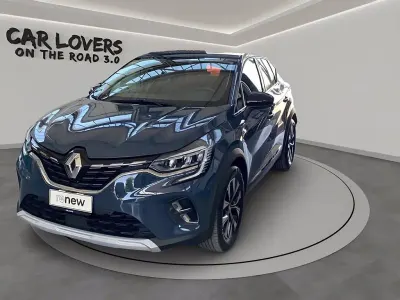 Usata Renault Captur Techno 143 CV (105 kW) 2023 Rpe blu marine SUV