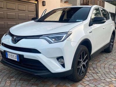 Begagnad Toyota RAV4 Hybrid