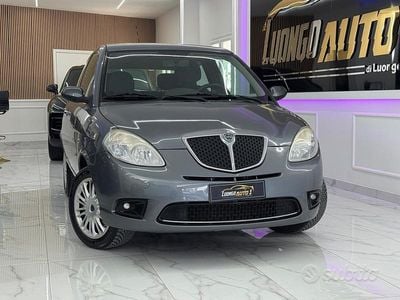Usata Lancia Ypsilon 60 CV (44 kW) 2008 Grigio Utilitaria