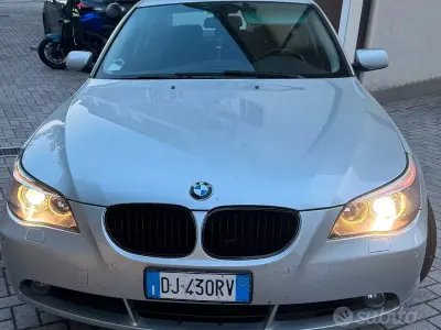 Usata BMW 530 235 CV (172 kW) 2007 Grigio Berlina