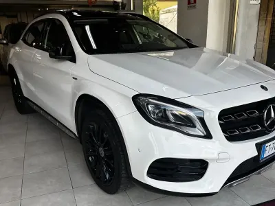 Usata Mercedes GLA200 Premium 136 CV (100 kW) 2019 Bianco SUV