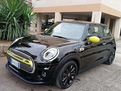 Usata Mini Cooper SE 75 kW (102 CV) 2020 Utilitaria