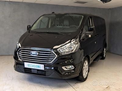 Usata Ford Tourneo Custom Titanium X 185 CV (136 kW) 2020 Nero Furgone