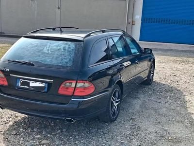 Begagnad Mercedes E320 204 HK (150 kW) 2008 Svart Kombi