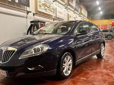 Usata Lancia Delta 120 CV (88 kW) 2011 Blu Utilitaria