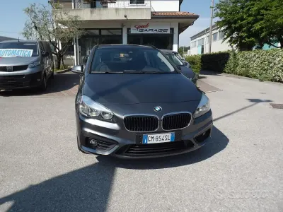 Usata BMW 216 Active Tourer Advantage 116 CV (85 kW) 2015 Blu Monovolume