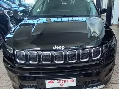 Usado Jeep Compass Limited 131 CV (96 kW) 2022 Negro SUV
