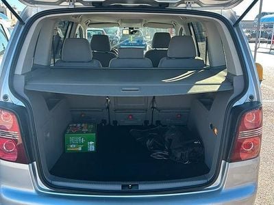 Usata VW Touran 109 CV (80 kW) 2008 Grigio Monovolume