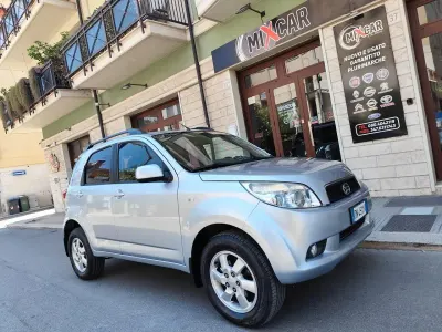 Usata Daihatsu Terios 105 CV (77 kW) 2008 Grigio SUV