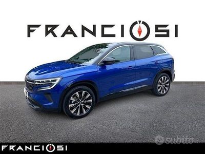 Usata Renault Austral Techno 200 CV (147 kW) 2025 Blu scuro SUV