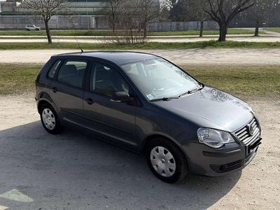 Usata VW Polo Trendline 60 CV (44 kW) 2007 Blu/azzurro Utilitaria